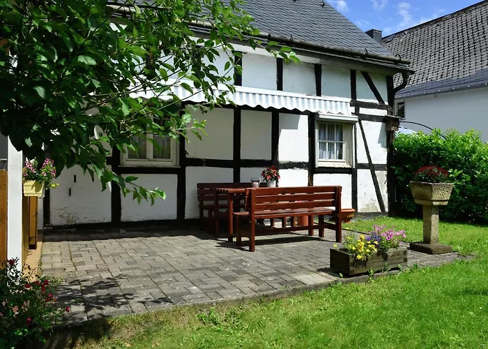 Bright In The Sauerland With Conservatory Large Terrace And Awning Apartman Assinghausen
